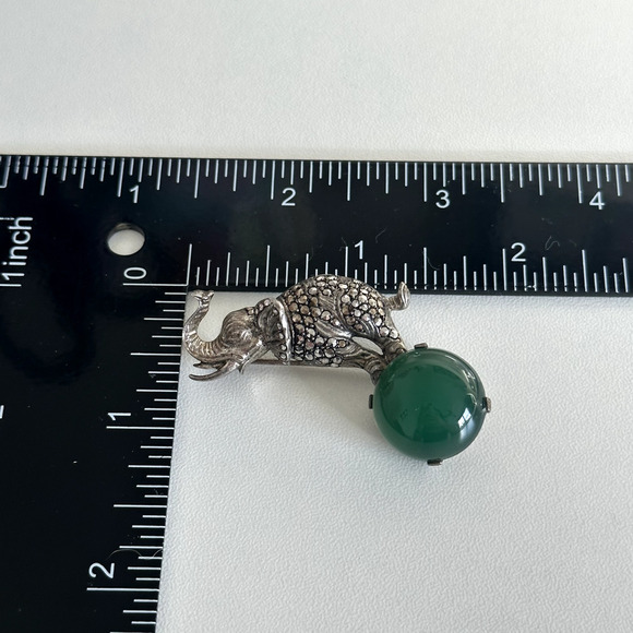 Vintage 925 Sterling Silver Marcasite Elephant Green Onyx Animal Brooch Pin - Picture 6 of 11